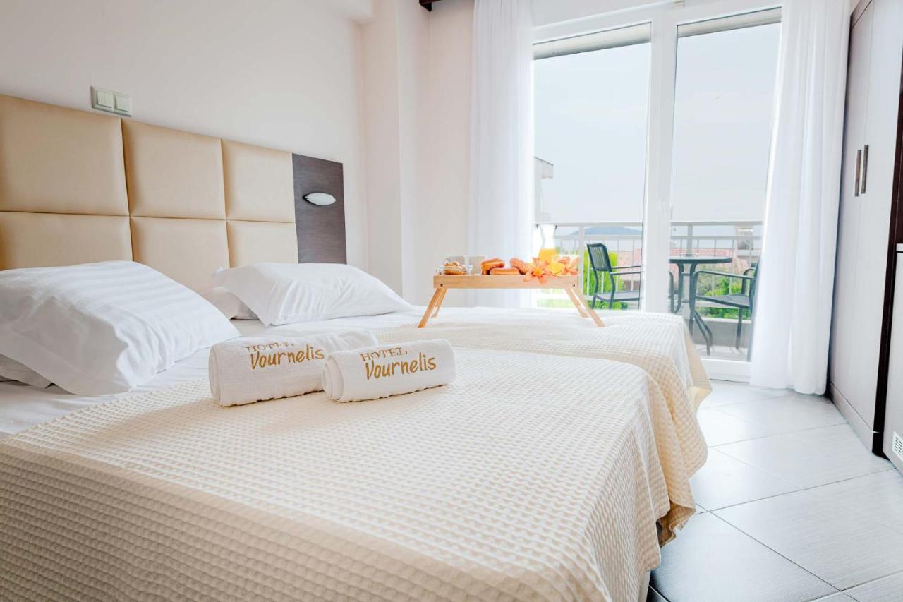 Vournelis Beach Hotel And Spa Nea Iraklitsa Exterior foto