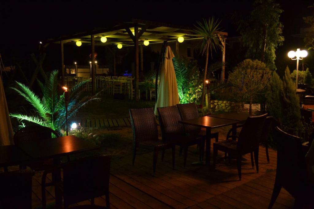 Vournelis Beach Hotel And Spa Nea Iraklitsa Exterior foto